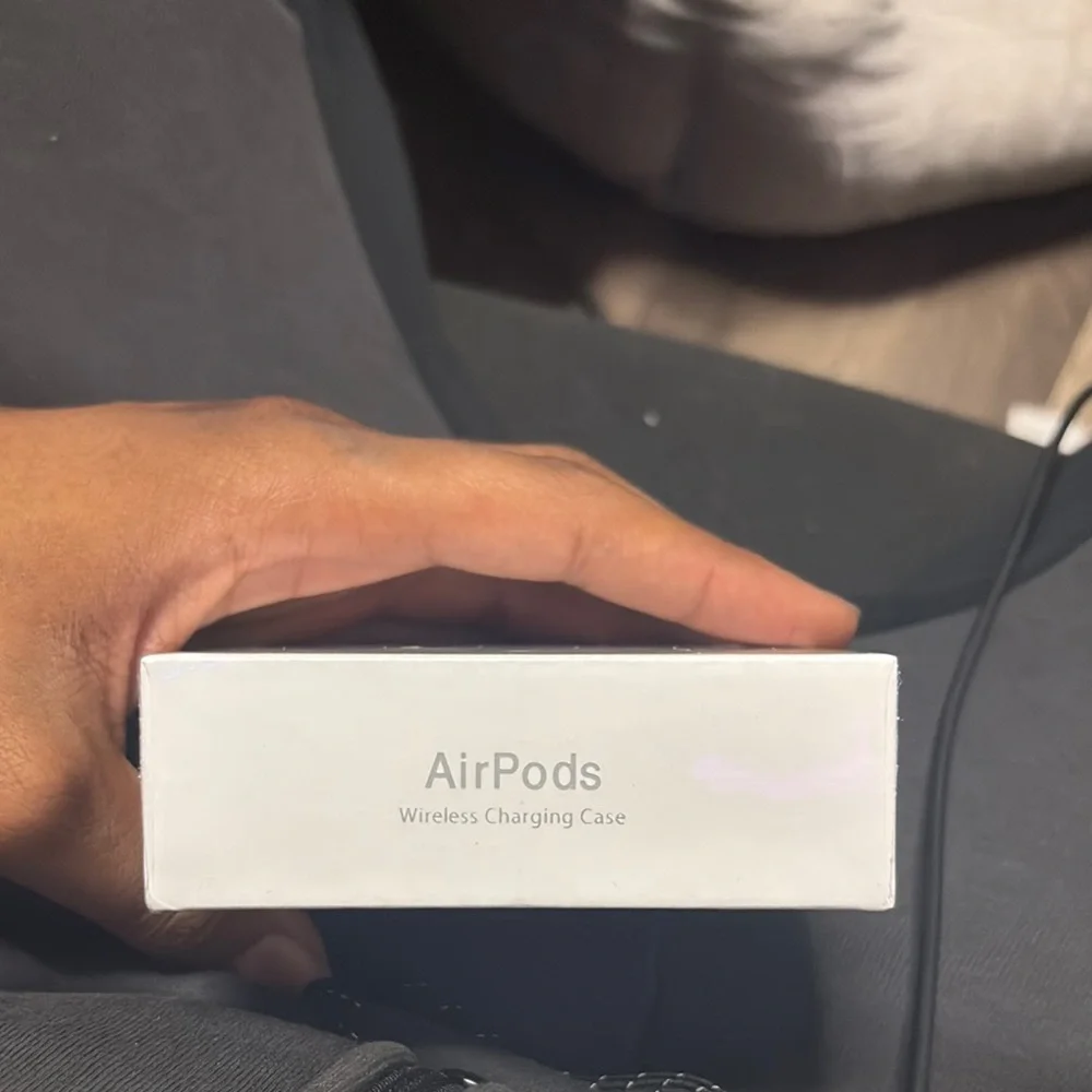Apple AirPods with Charging Case in White